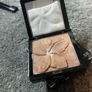 Givenchy Fleur De Frangipanier